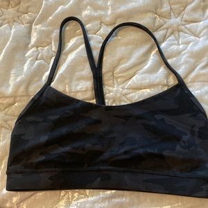 Lululemon black camo print sports bra size 8